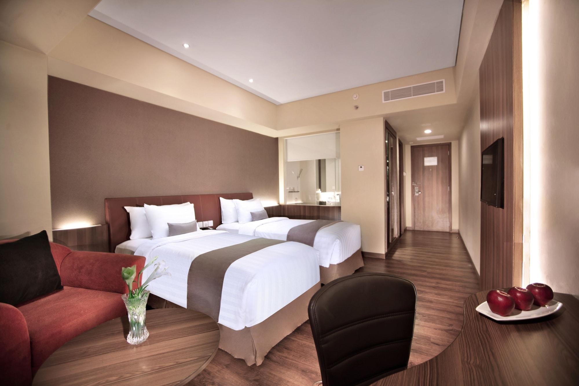 Aston Kupang Hotel & Convention Center Екстер'єр фото
