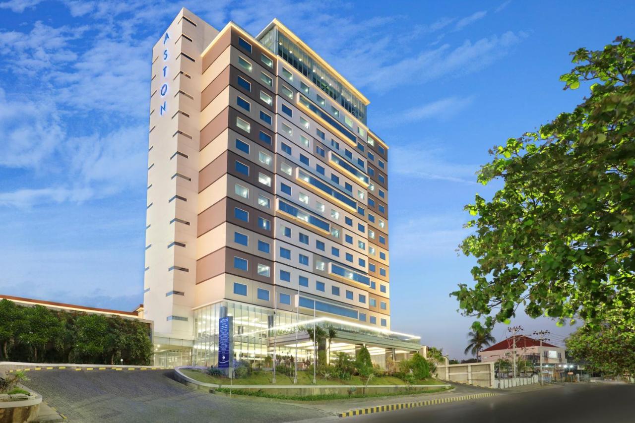 Aston Kupang Hotel & Convention Center Екстер'єр фото