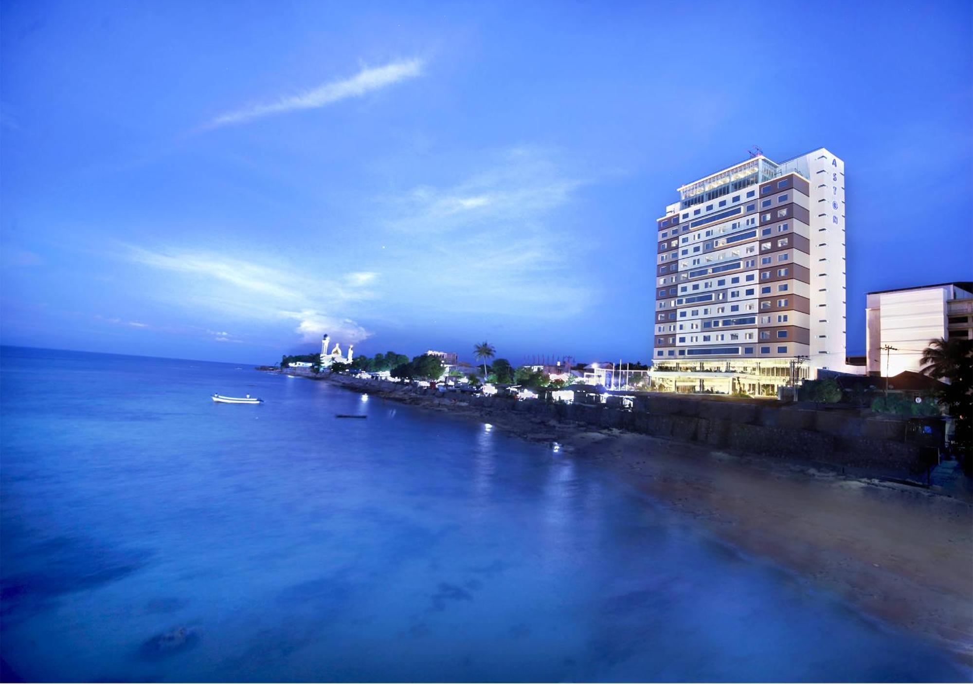 Aston Kupang Hotel & Convention Center Екстер'єр фото