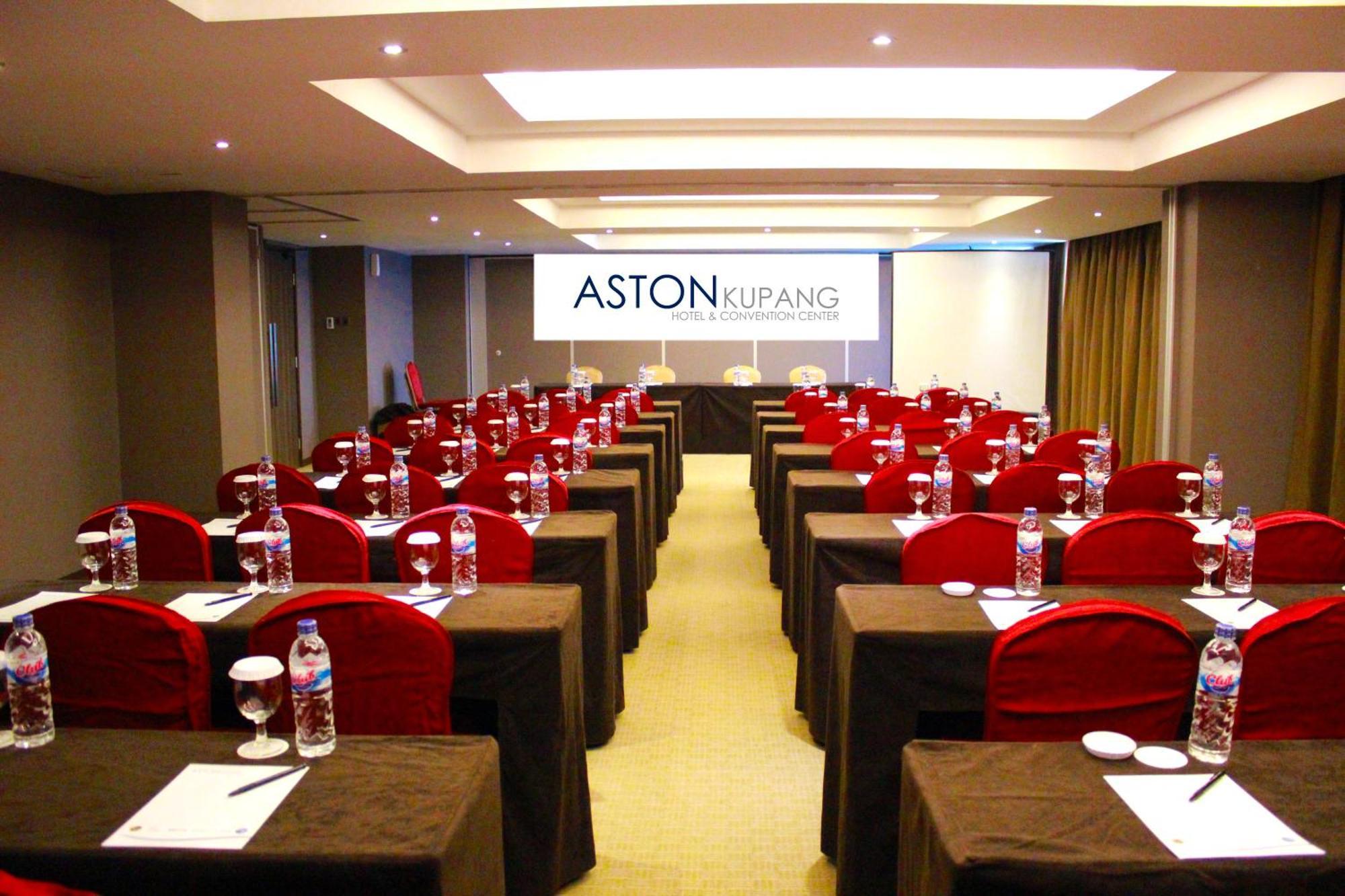 Aston Kupang Hotel & Convention Center Екстер'єр фото